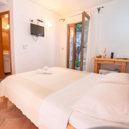 Apartments And Rooms Levantin Inn Ilha Ilha Sveti Stefan Exterior foto