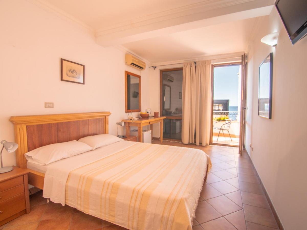 Apartments And Rooms Levantin Inn Ilha Ilha Sveti Stefan Exterior foto