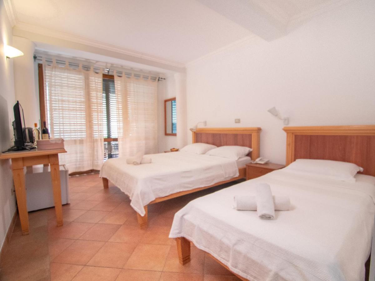 Apartments And Rooms Levantin Inn Ilha Ilha Sveti Stefan Exterior foto